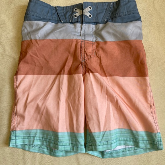 Cat and jack bundle of swim trunk - Picture 5 of 10